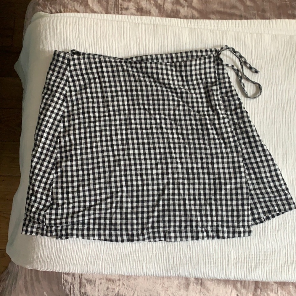 Glassons linen gingham tie skirt size medium